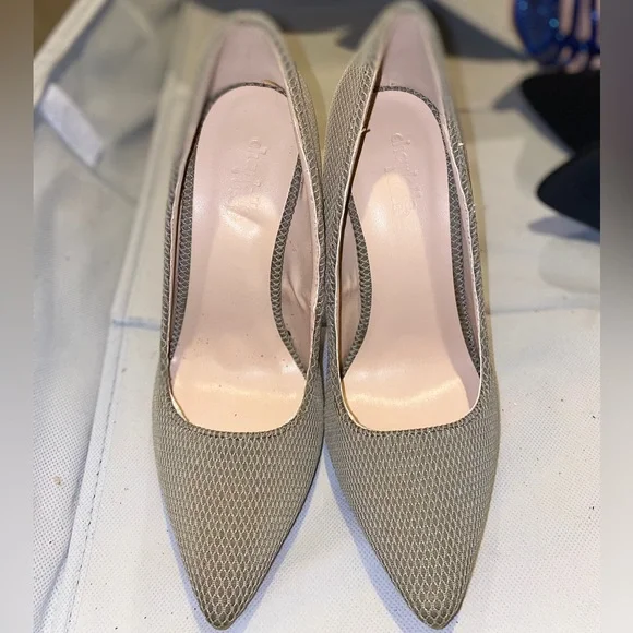 Shoes | Never Been Worn Size 6 Hunter Greennude Pointy Heels | Poshmark